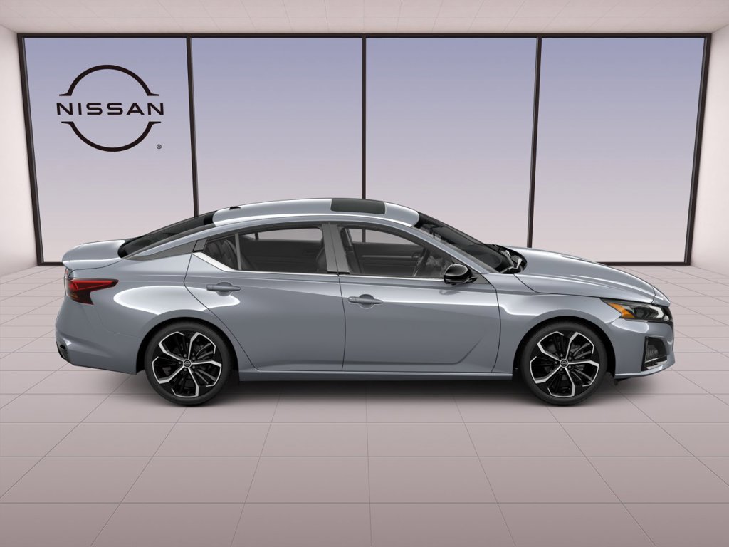 New 2026 Nissan Altima 2.5 SR w/ SR Premium Package FWD image 4