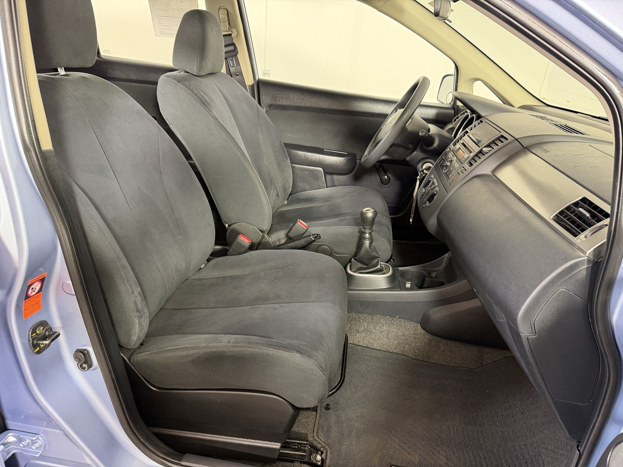 Used 2009 Nissan Versa 1.8 S w/ ABS Pkg FWD image 21