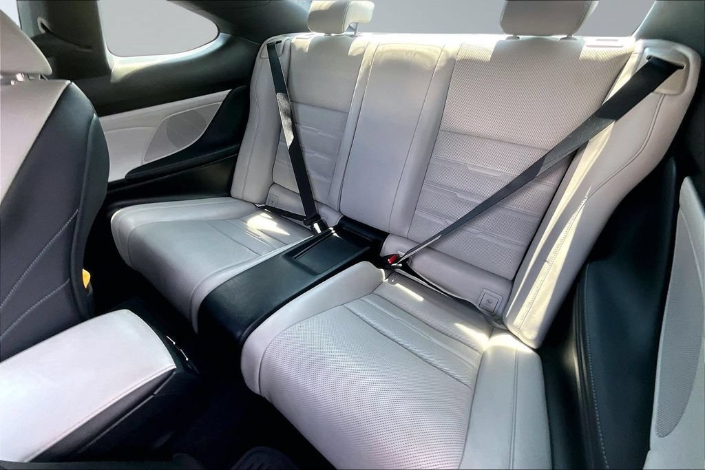 Used 2016 Lexus RC 200t RWD image 26