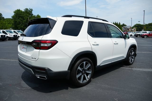 Used 2025 Honda Pilot Elite image 9