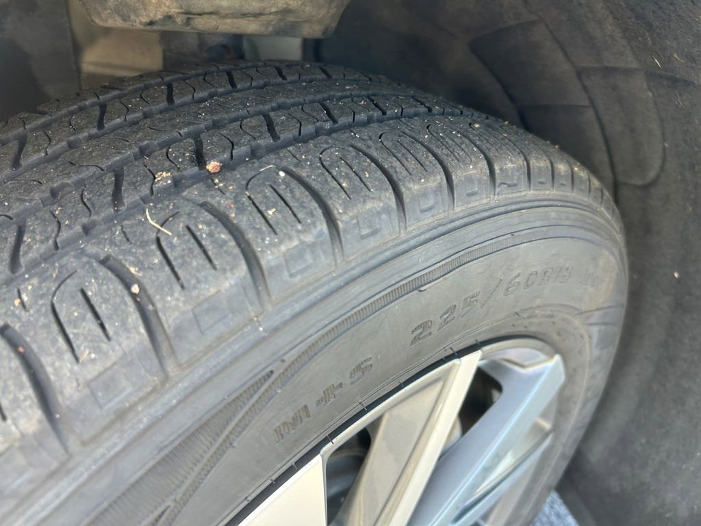 Used 2023 Chevrolet Equinox LT FWD image 25
