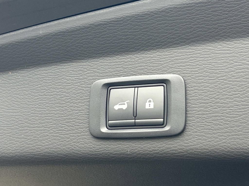 New 2026 Mitsubishi Outlander SE FWD image 12