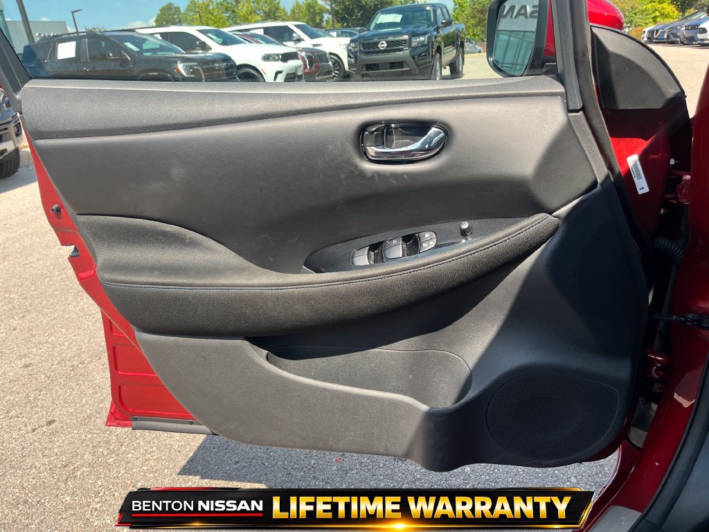 Used 2025 Nissan Leaf SV Plus FWD image 6