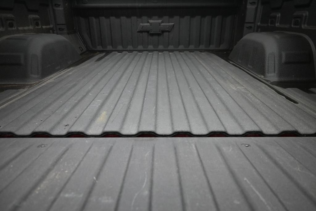 Used 2021 Chevrolet Silverado 1500 LTZ AWD/4WD image 11