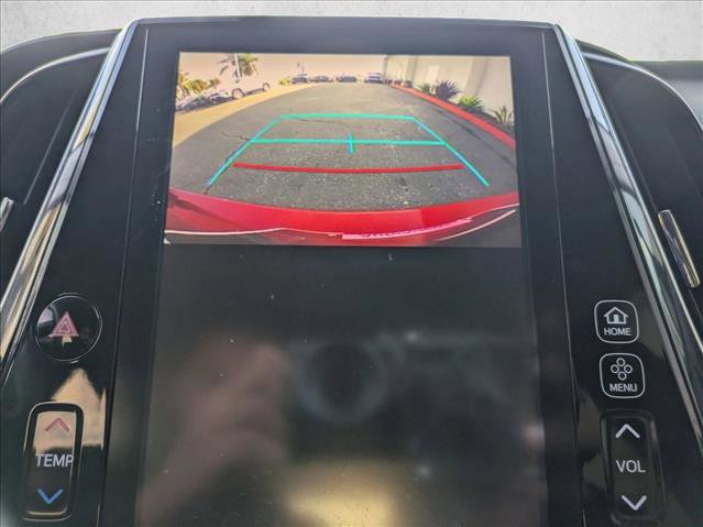 Used 2018 Toyota Prius Prime Premium image 14