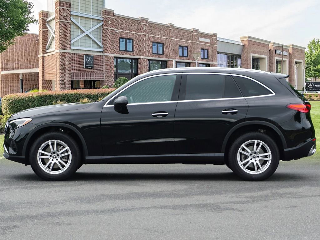 Certified 2025 Mercedes-Benz GLC 300 image 8
