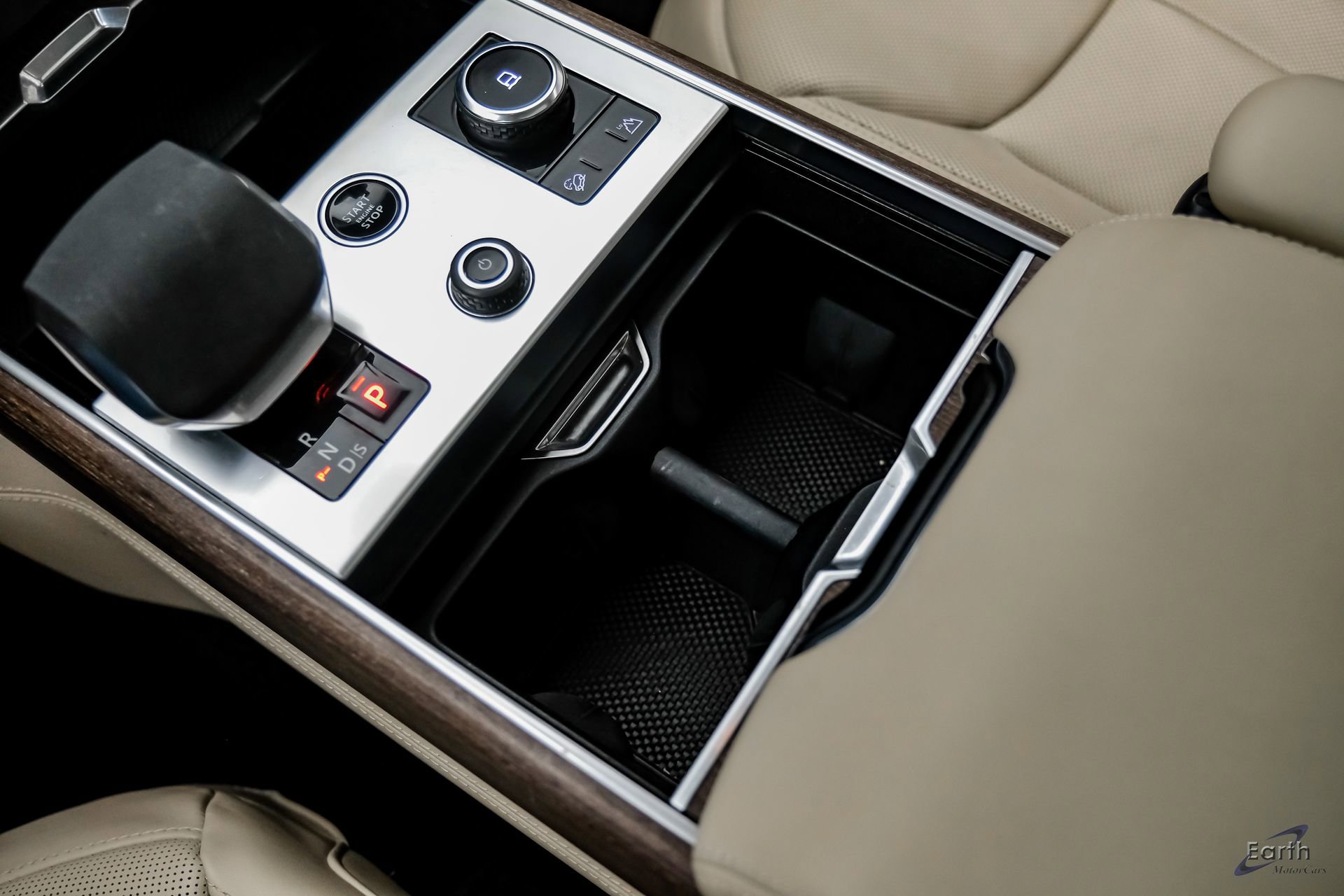 Used 2023 Land Rover Range Rover SE image 58