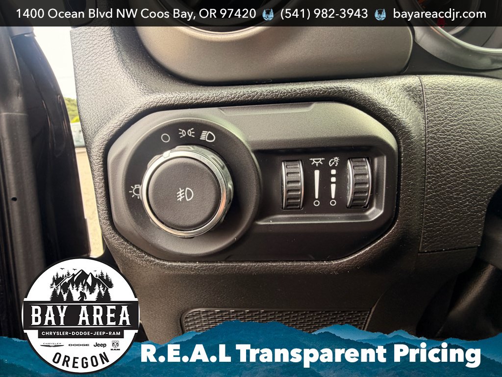 Used 2022 Jeep Wrangler Unlimited Sport AWD/4WD image 14