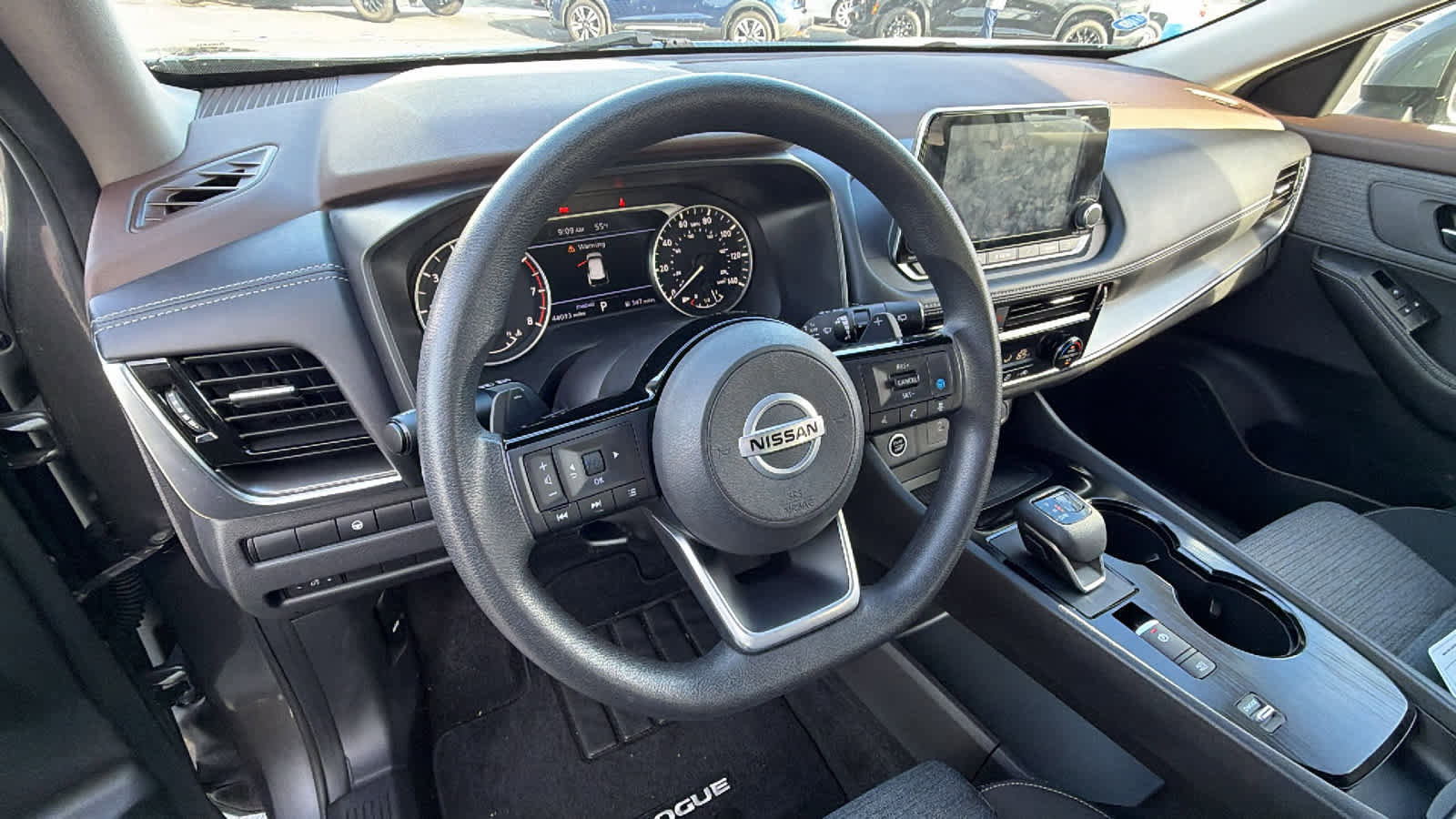 Used 2021 Nissan Rogue SV image 10