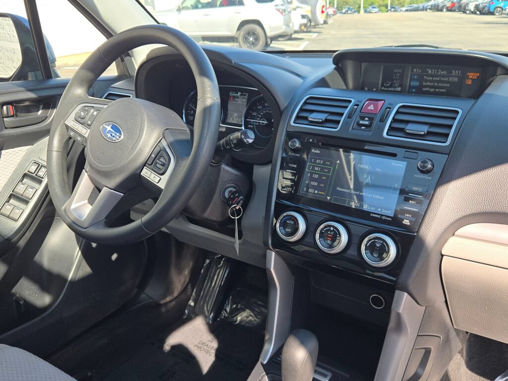 Used 2017 Subaru Forester 2.5i Premium AWD/4WD image 8