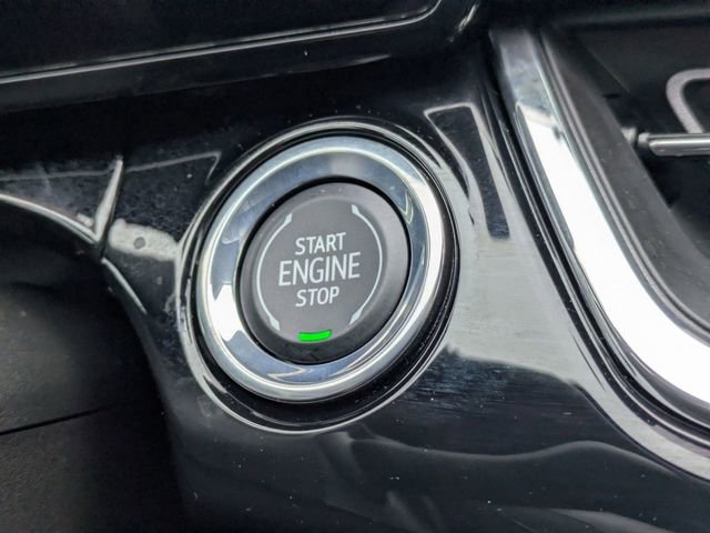 New 2026 Chevrolet Trax RS w/ Sunroof Package FWD image 22