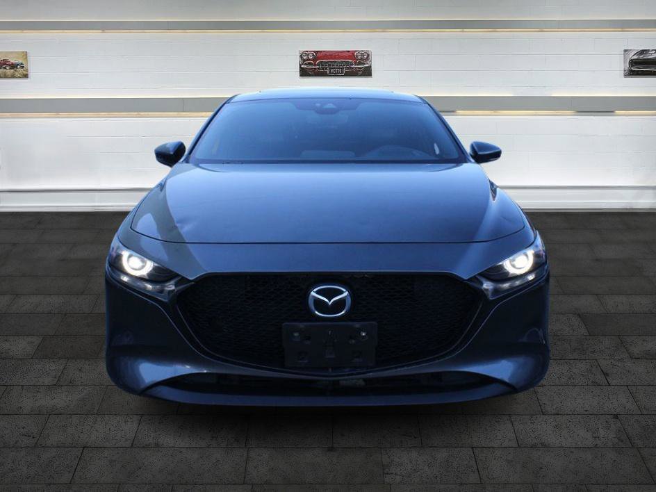 Used 2019 MAZDA MAZDA3 Hatchback w/ Premium Package image 2