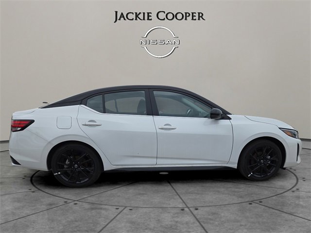 New 2025 Nissan Sentra SR w/ Midnight Edition image 6