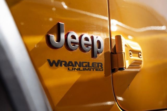 Used 2021 Jeep Wrangler Unlimited Rubicon AWD/4WD image 10
