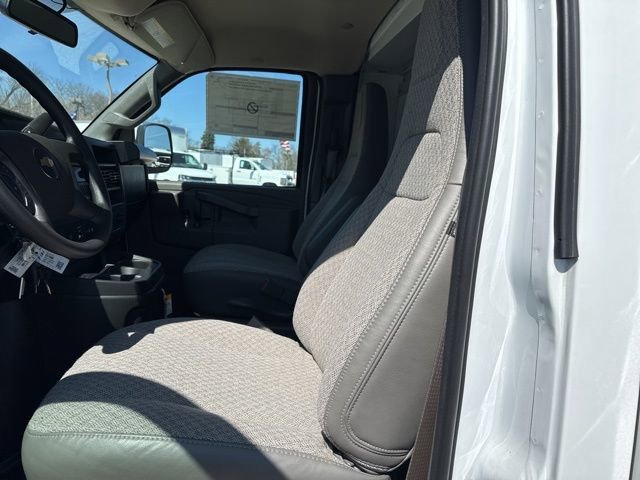 New 2025 Chevrolet Express 3500 w/ Power Convenience Package RWD image 15