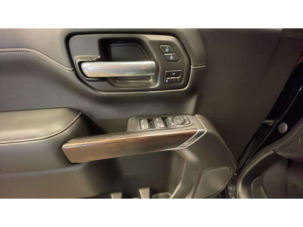 Used 2021 GMC Sierra 1500 SLT w/ SLT Premium Package image 9