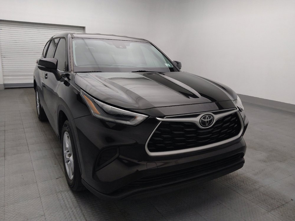 Used 2021 Toyota Highlander L FWD image 14