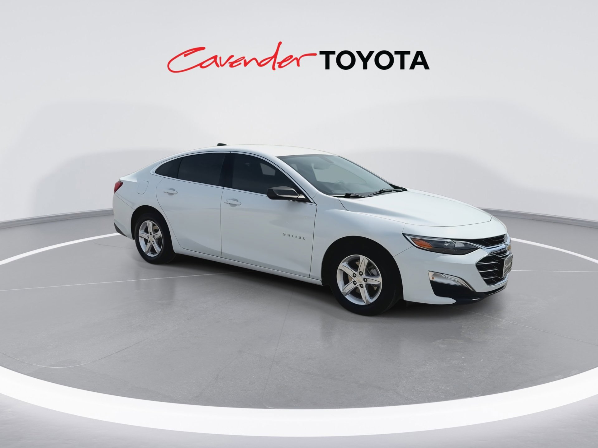 Used 2022 Chevrolet Malibu LS FWD image 2