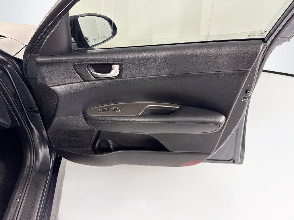 Used 2019 Kia Optima LX FWD image 25