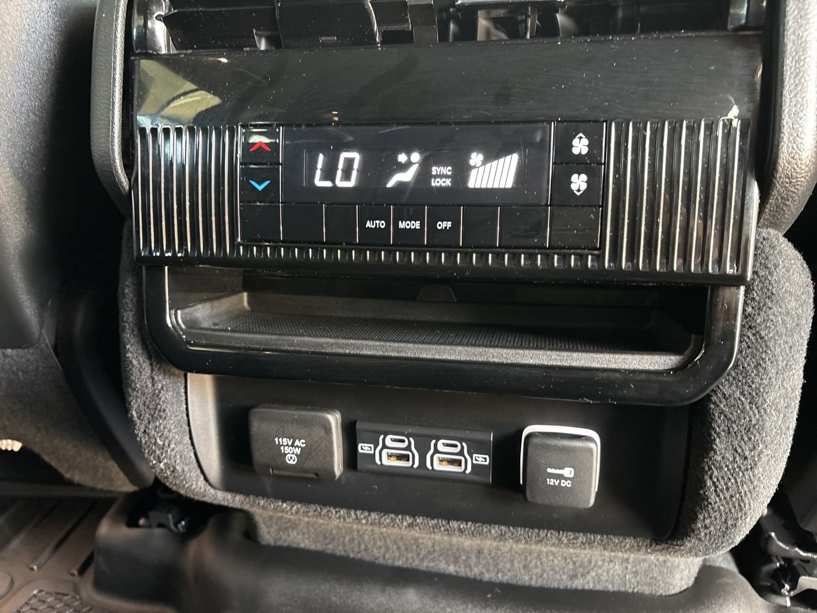 Used 2022 Jeep Wagoneer Series II image 46