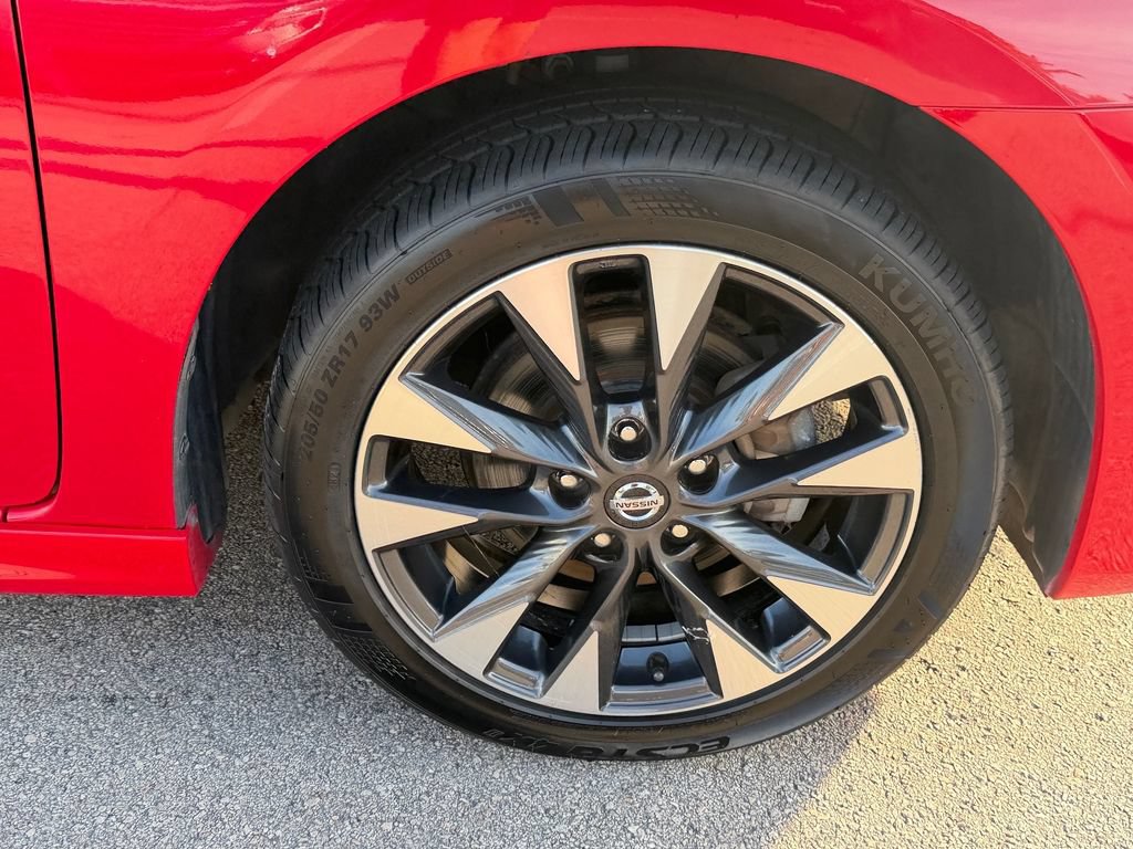 Used 2019 Nissan Sentra SR FWD image 21