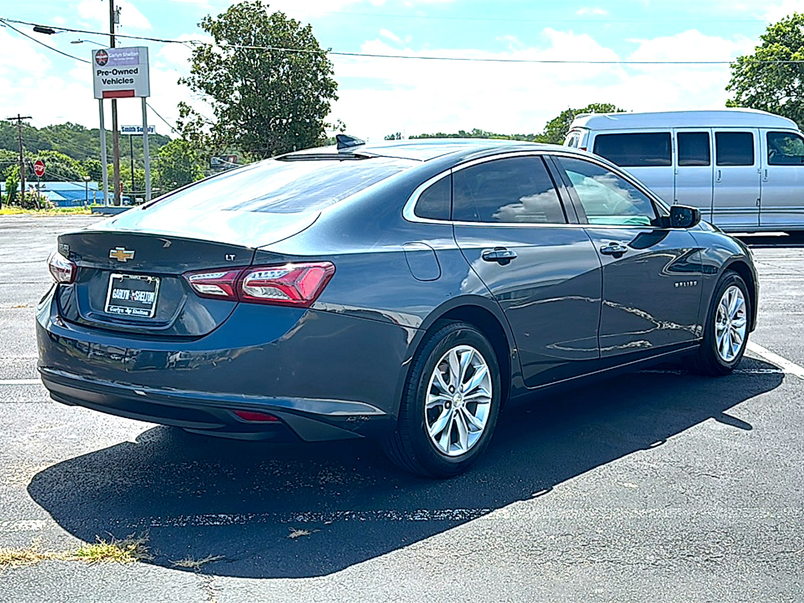 Used 2021 Chevrolet Malibu LT FWD image 8