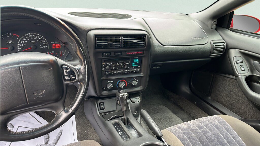 Used 2001 Chevrolet Camaro LT RWD image 10