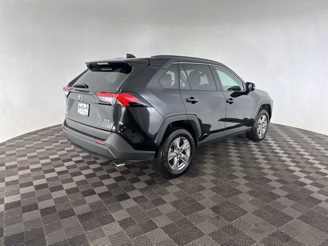 Used 2025 Toyota RAV4 XLE image 7