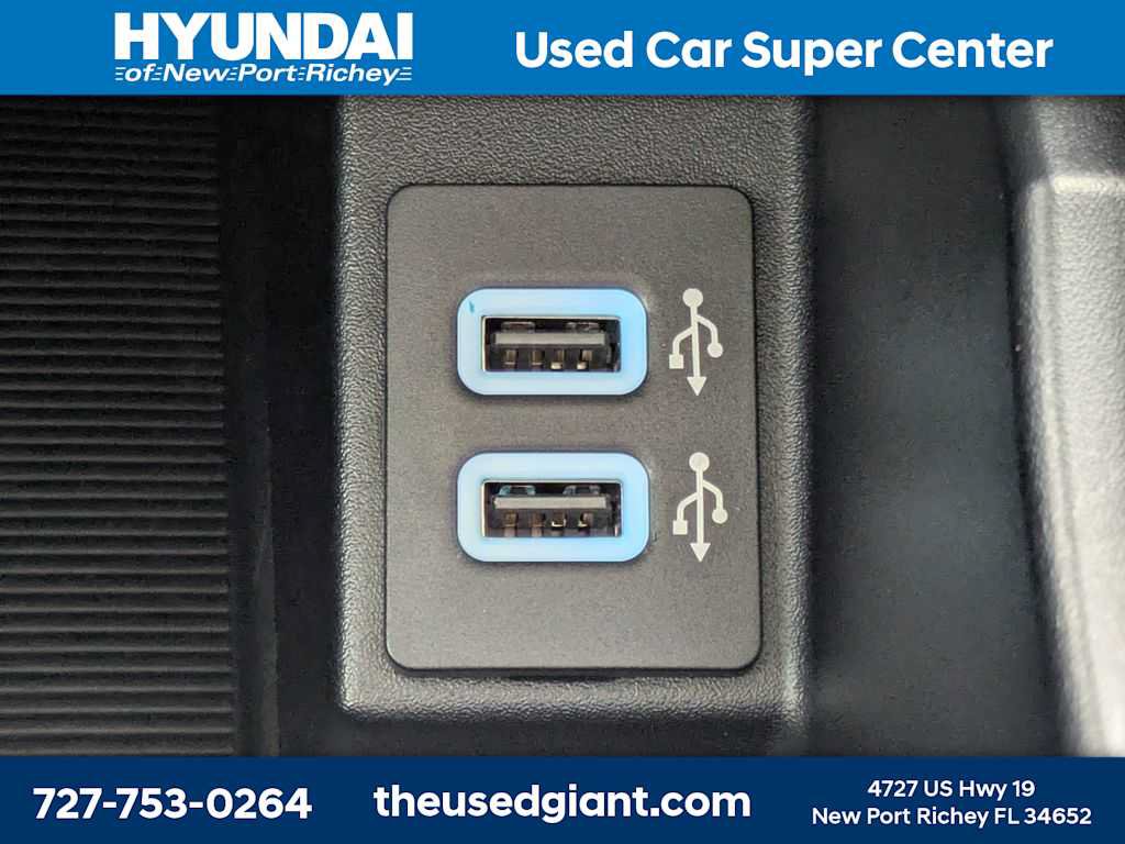Used 2020 Ford Edge SEL FWD image 26