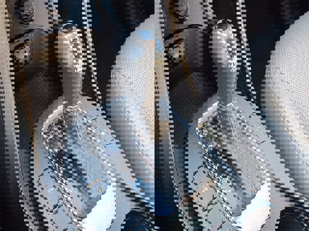 Used 2016 Hyundai Santa Fe Limited image 14