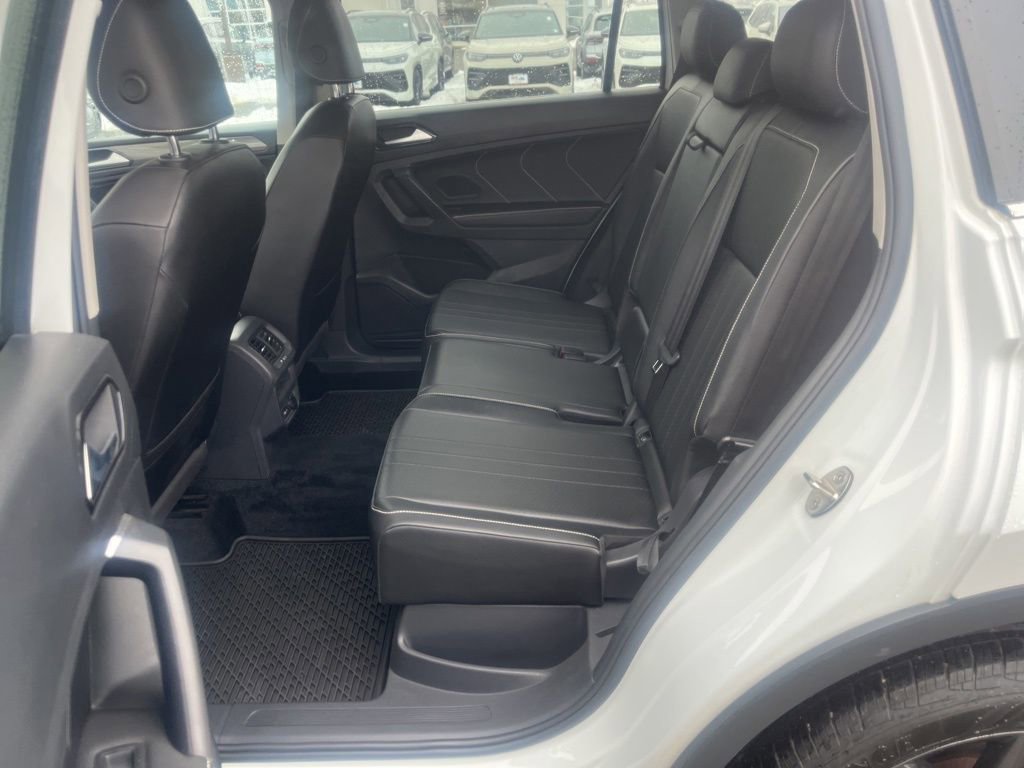 Used 2022 Volkswagen Tiguan SE image 8