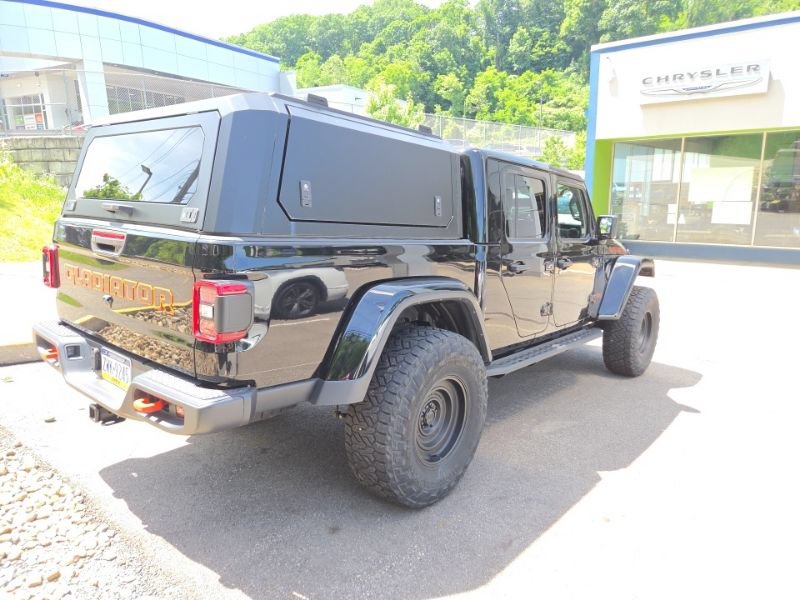 Used 2023 Jeep Gladiator Mojave w/ LED Lighting Group AWD/4WD image 10