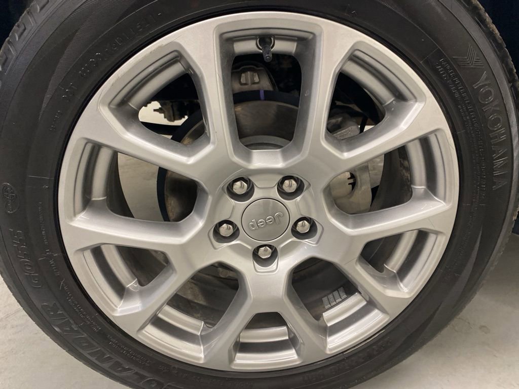 Used 2022 Jeep Compass Latitude image 25