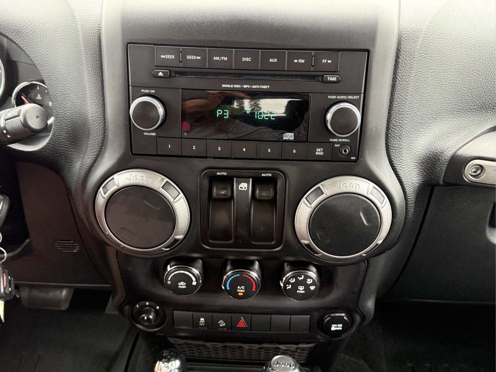 Used 2016 Jeep Wrangler Sport w/ Quick Order Package 24S AWD/4WD image 22
