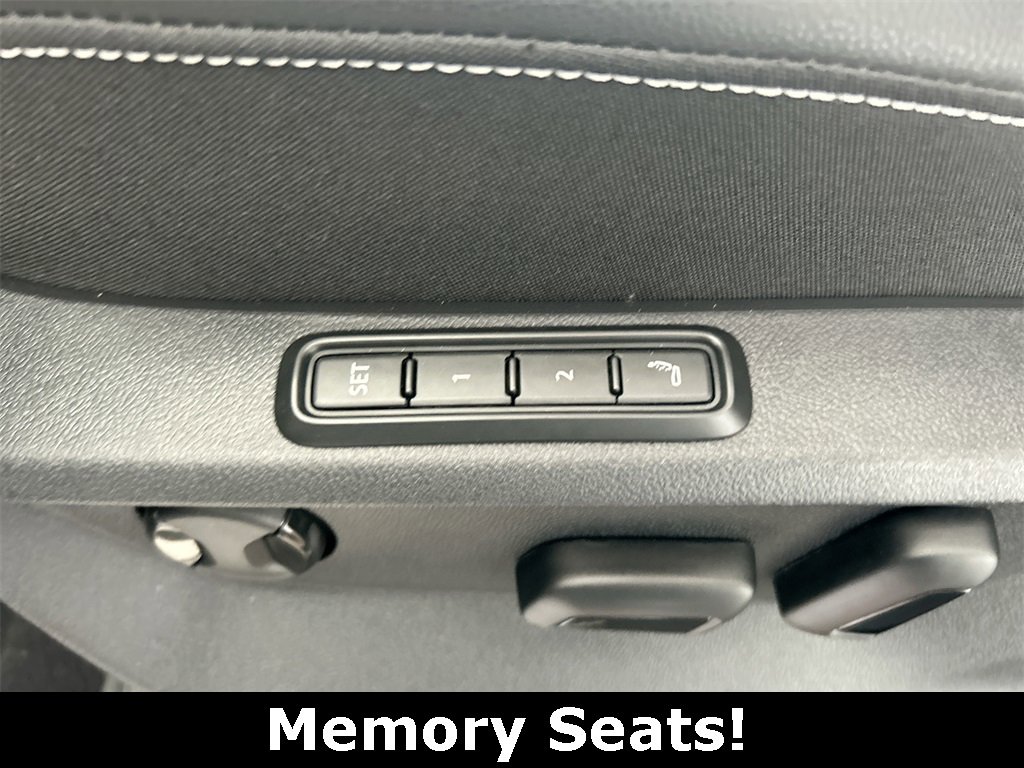 New 2025 Volkswagen Atlas Cross Sport SEL Premium R-Line image 14