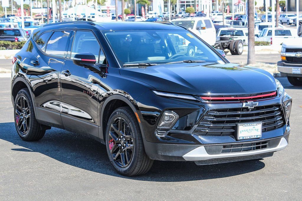 New 2023 Chevrolet Blazer LT w/ Sound & Technology Package image 3