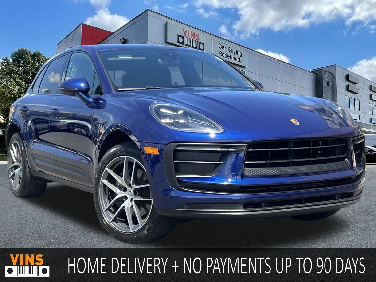 Used 2022 Porsche Macan AWD/4WD image 1