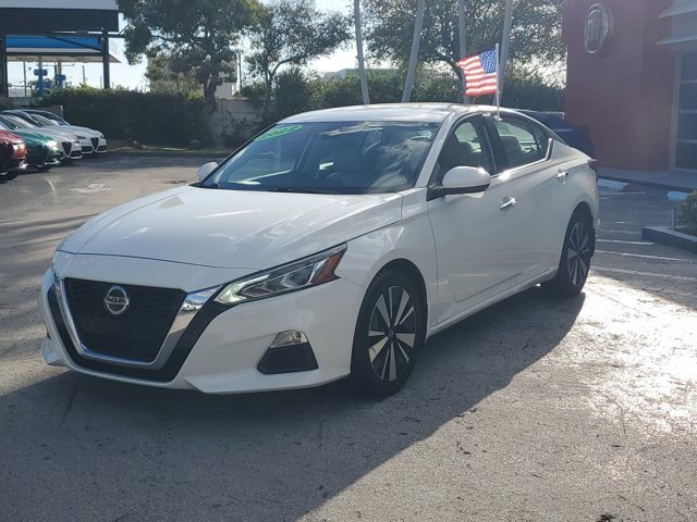 Used 2022 Nissan Altima 2.5 SV image 3