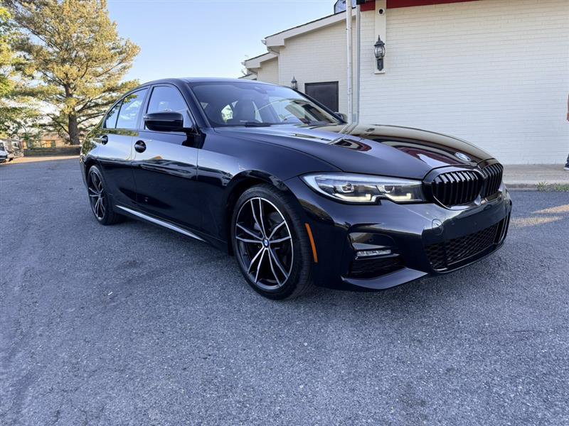 Used 2019 BMW 330i xDrive Sedan w/ M Sport Package AWD/4WD image 3