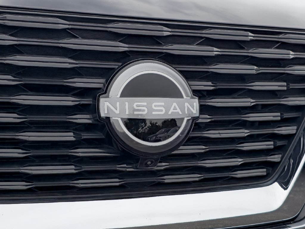 Used 2023 Nissan Rogue Platinum AWD/4WD image 31