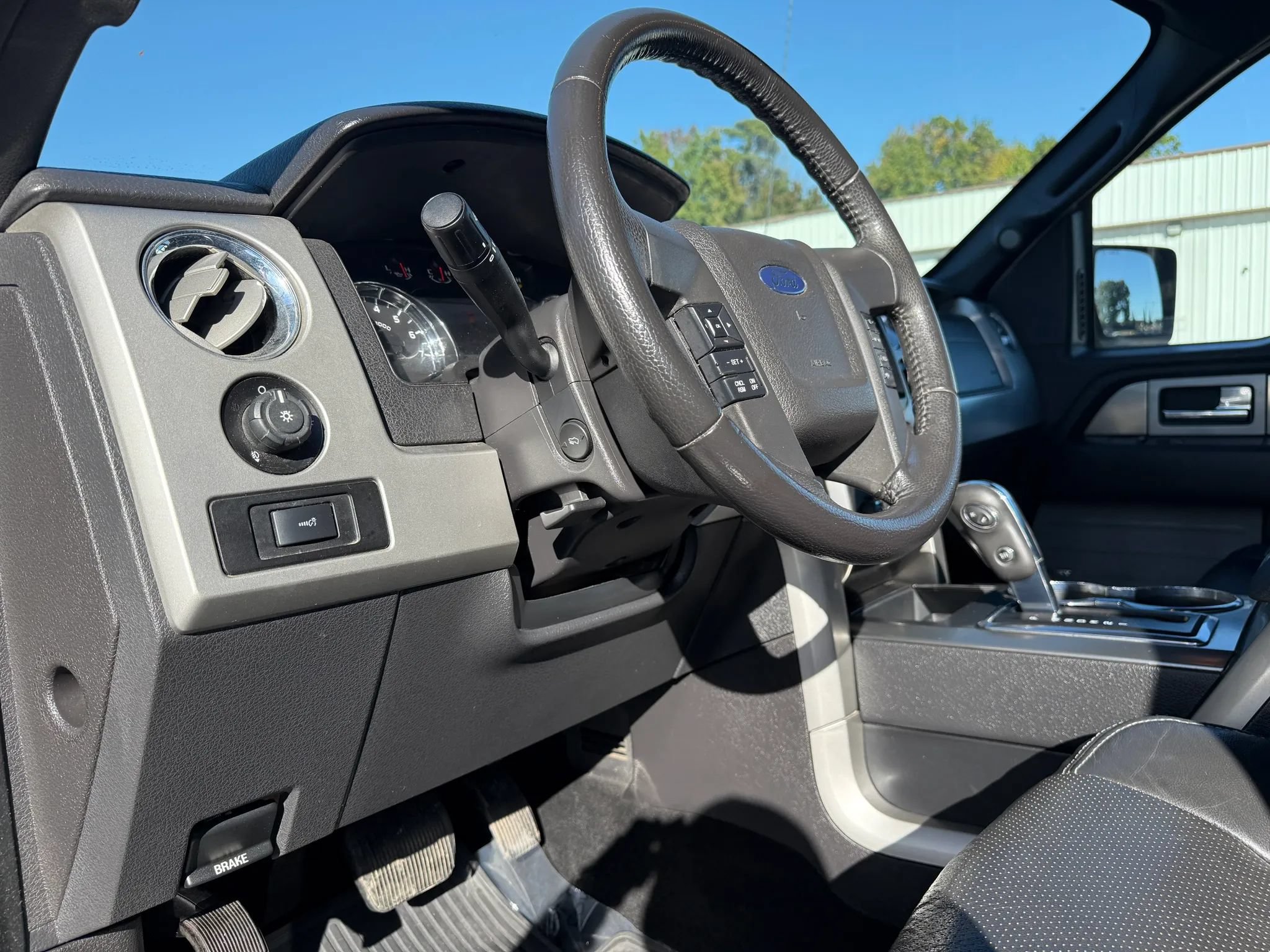 Used 2013 Ford F150 FX4 w/ Luxury Equipment Group AWD/4WD image 17