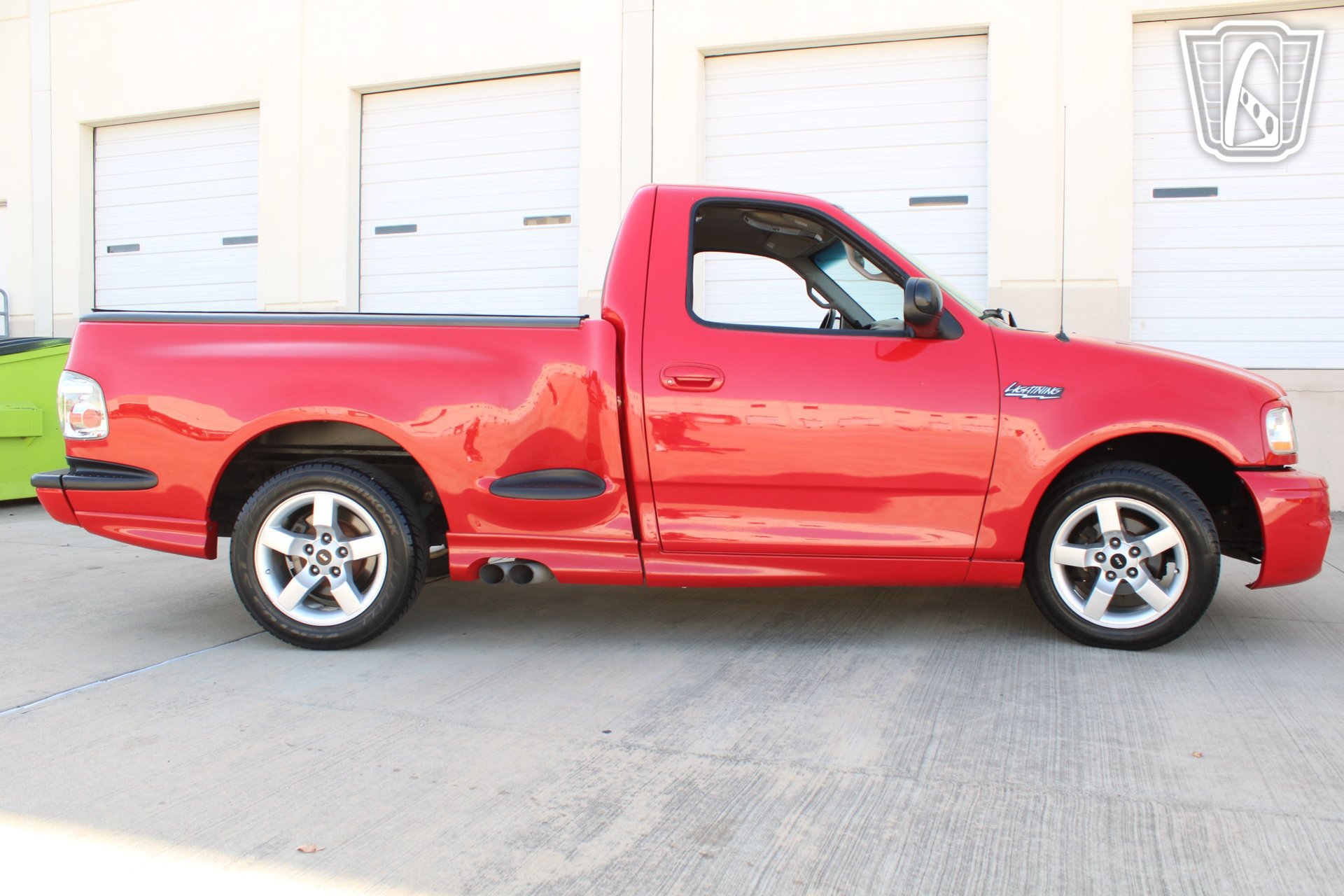 Used 2001 Ford F150 Lightning RWD image 4
