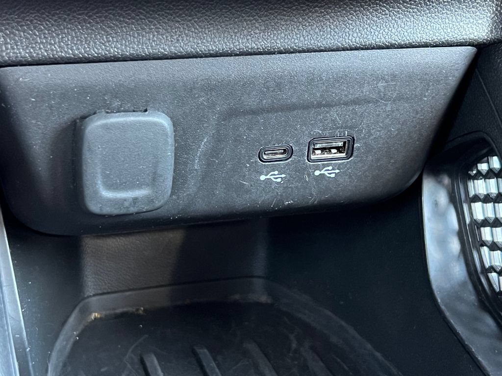 Used 2025 Chevrolet TrailBlazer LT AWD/4WD image 28