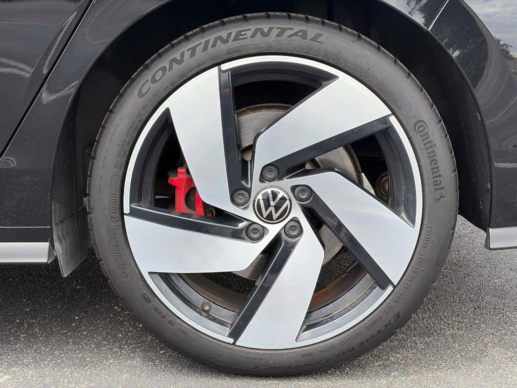 Used 2022 Volkswagen GTI S FWD image 9