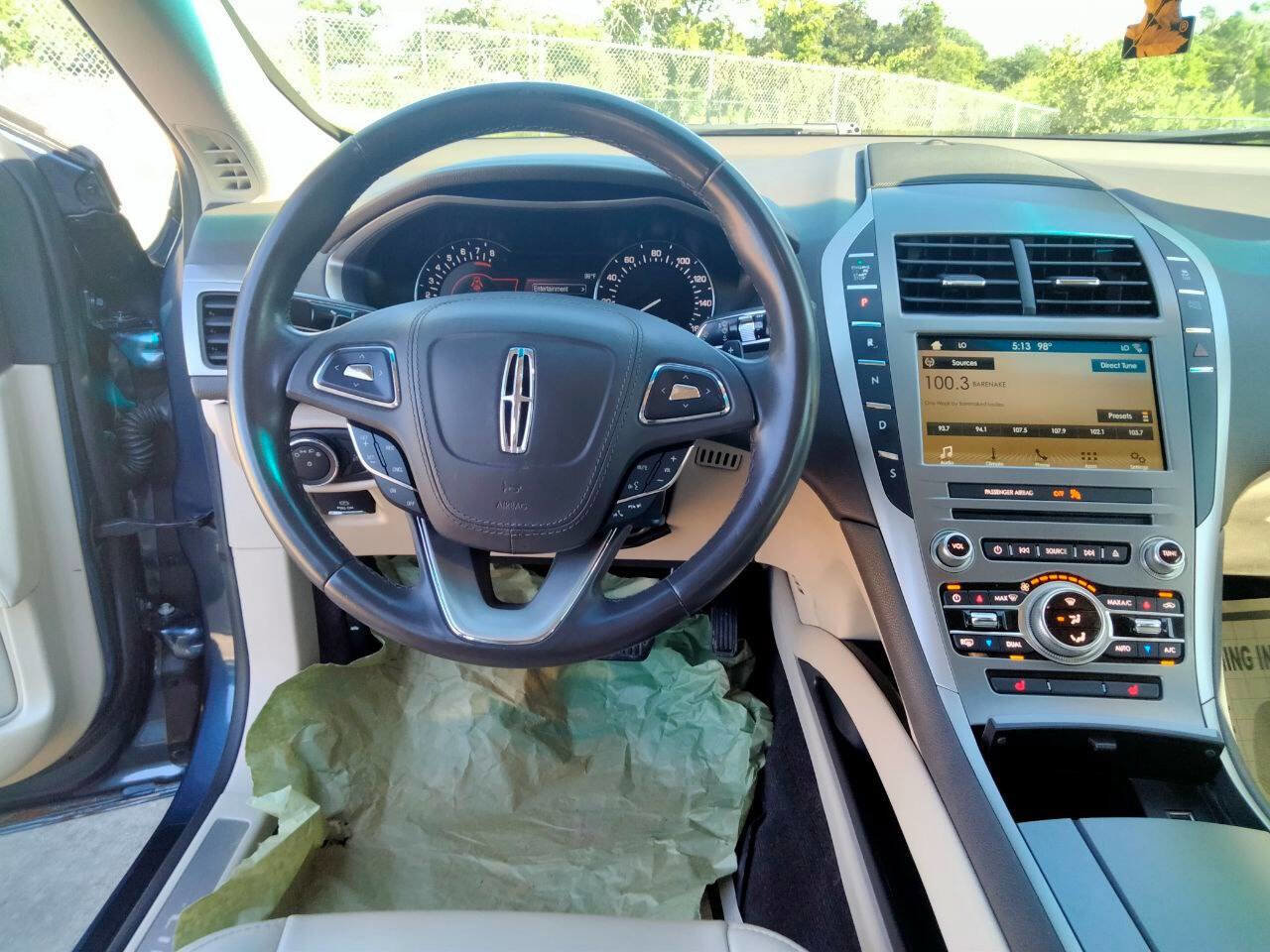 Used 2018 Lincoln MKZ Premiere image 15