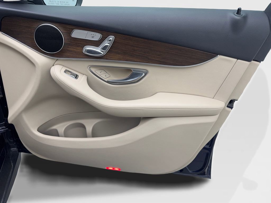 Used 2022 Mercedes-Benz GLC 300 4MATIC image 46