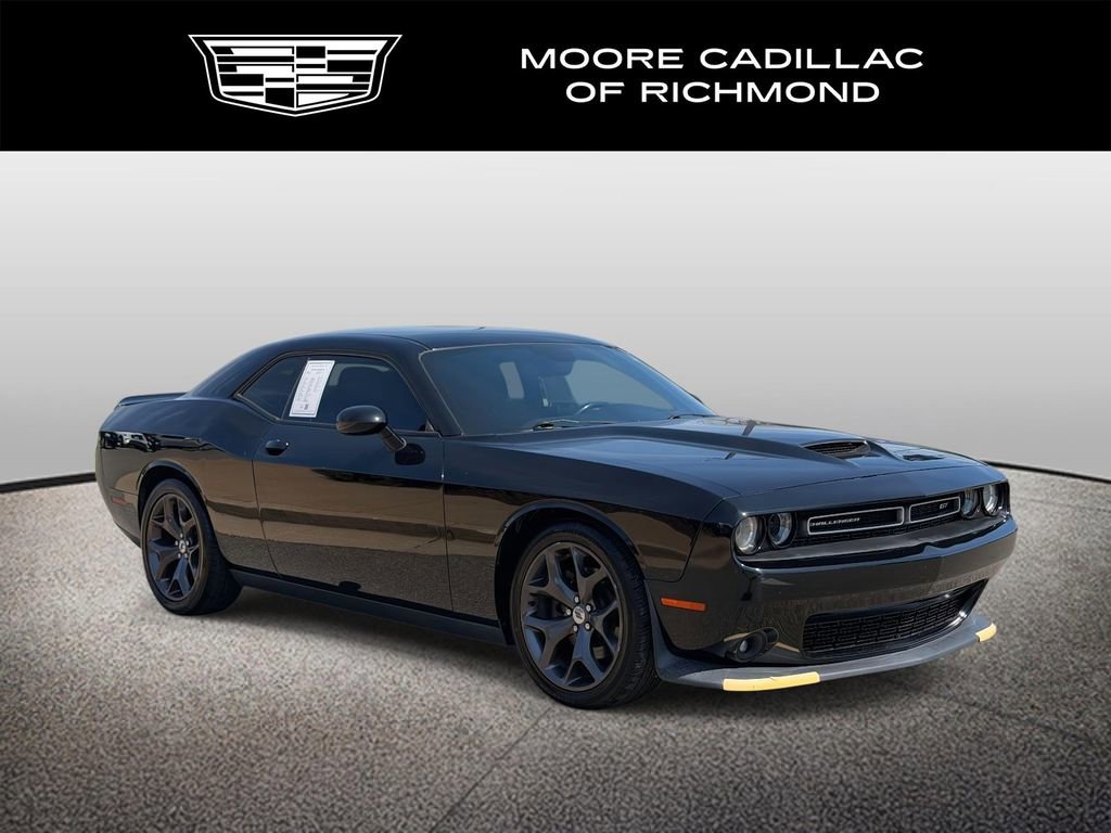 Used 2019 Dodge Challenger GT image 1