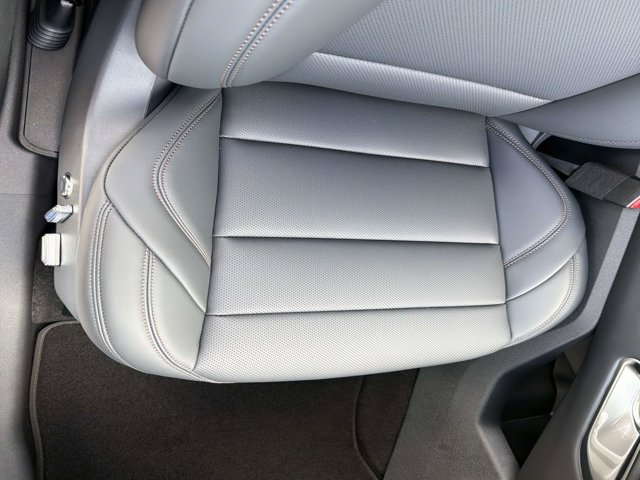 New 2026 Lincoln Nautilus Premier AWD/4WD image 18