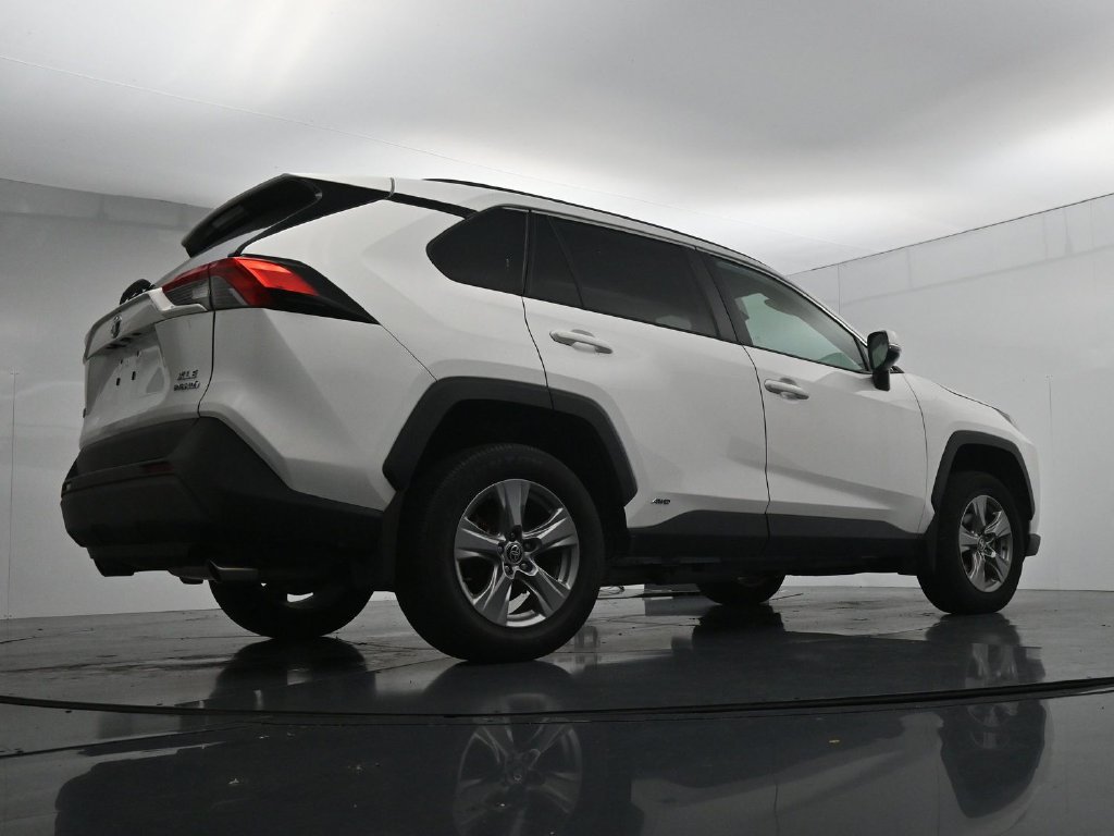 Used 2024 Toyota RAV4 XLE w/ Convenience Package AWD/4WD image 23