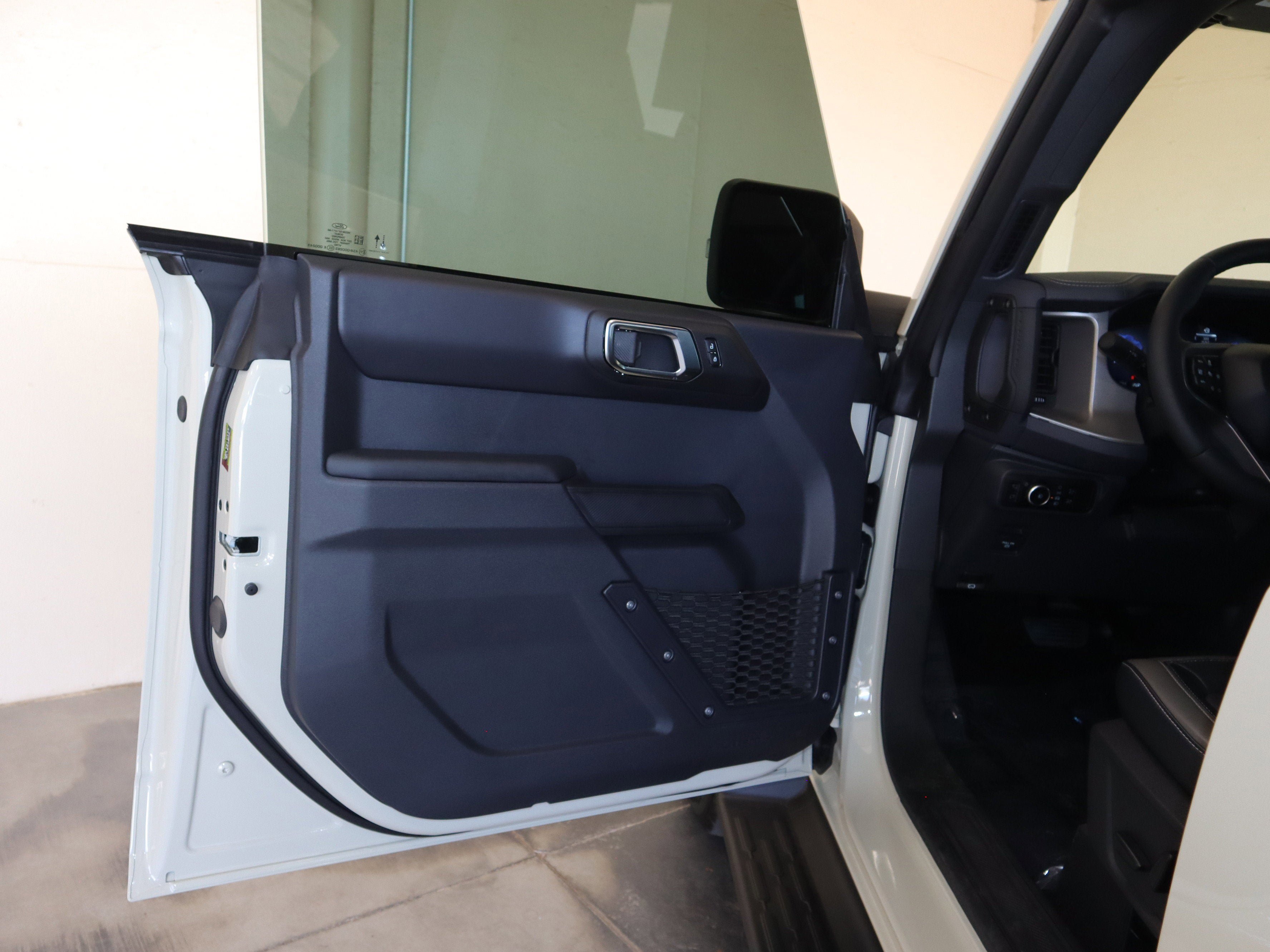 New 2025 Ford Bronco Outer Banks image 31